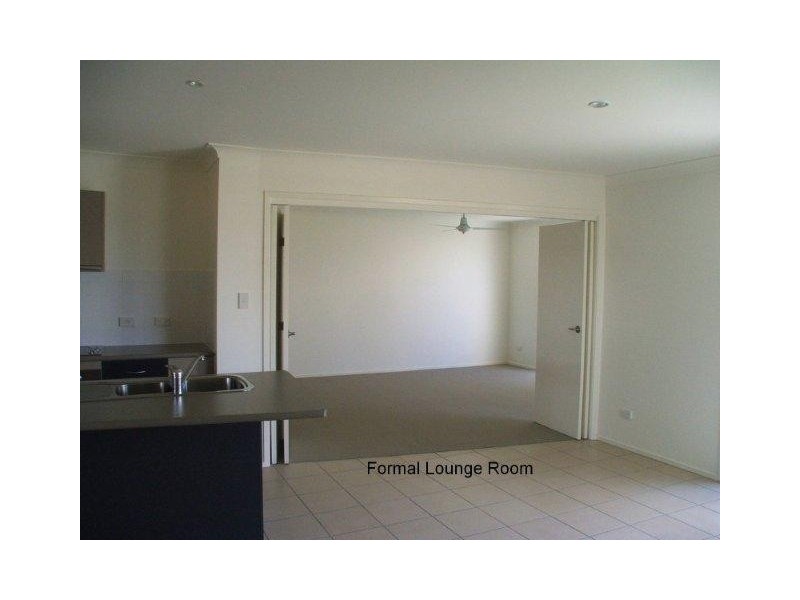 1 David Place, Manly West QLD 4179