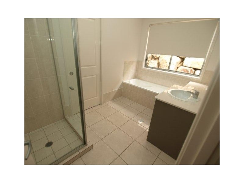 3 Planigale Cres, North Lakes QLD 4509