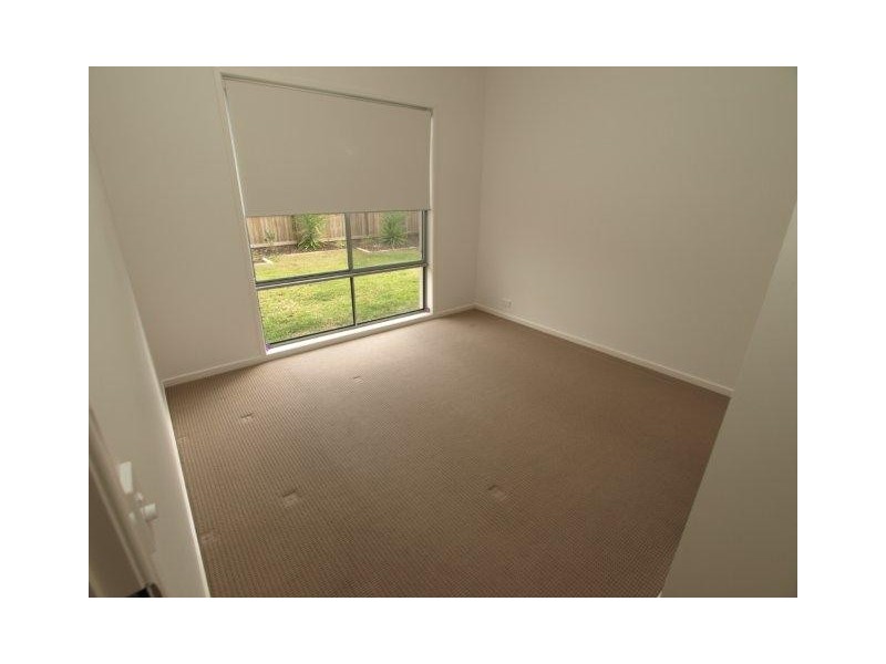 3 Planigale Cres, North Lakes QLD 4509