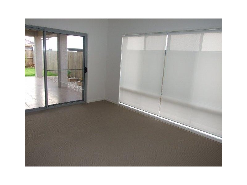 3 Planigale Cres, North Lakes QLD 4509