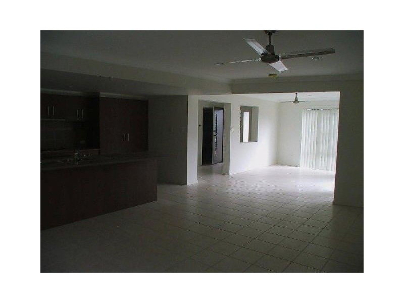 12 Serene Place, Birkdale QLD 4159