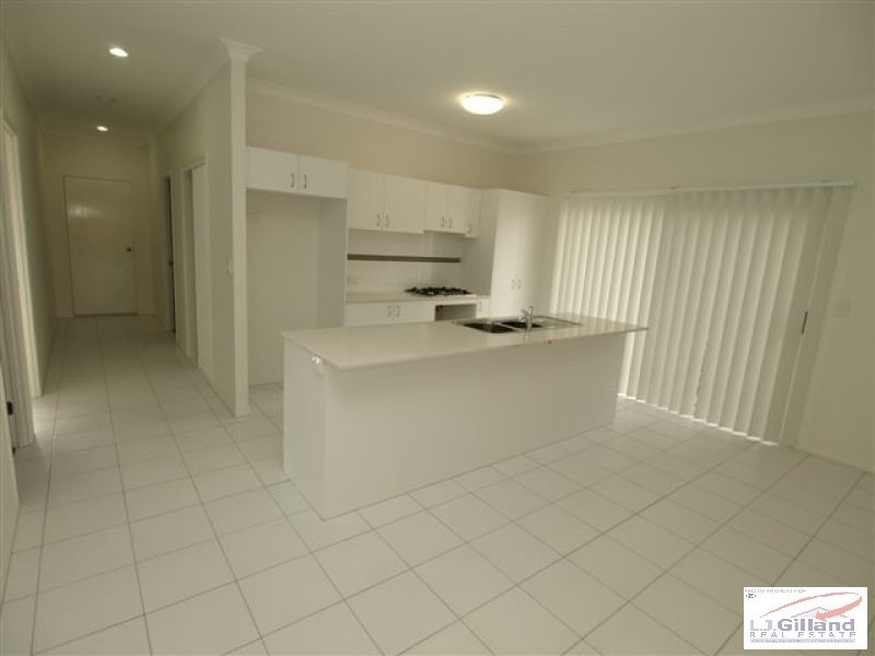 11 Reynolds Close, Redbank Plains QLD 4301