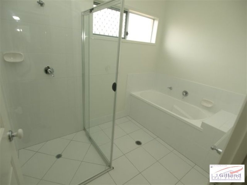 11 Reynolds Close, Redbank Plains QLD 4301