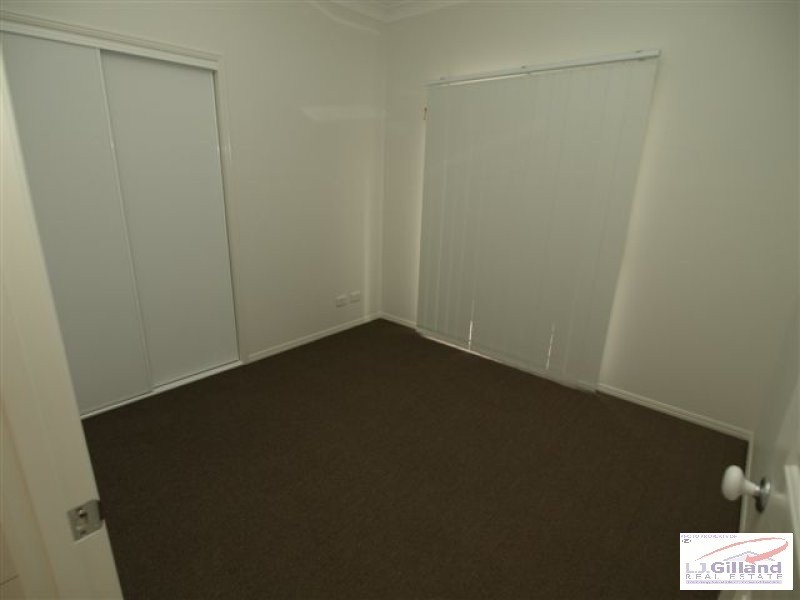 11 Reynolds Close, Redbank Plains QLD 4301