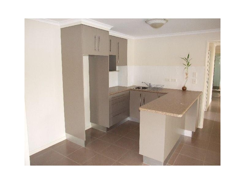 13 Narelle Crescent, Rochedale South QLD 4123