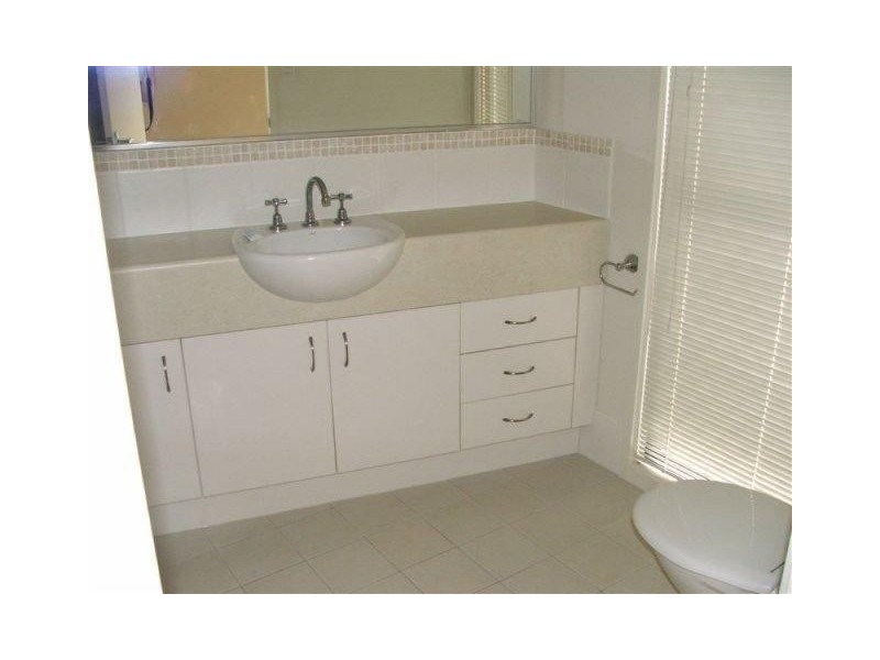 152 White Cedar Circuit, Stretton QLD 4116