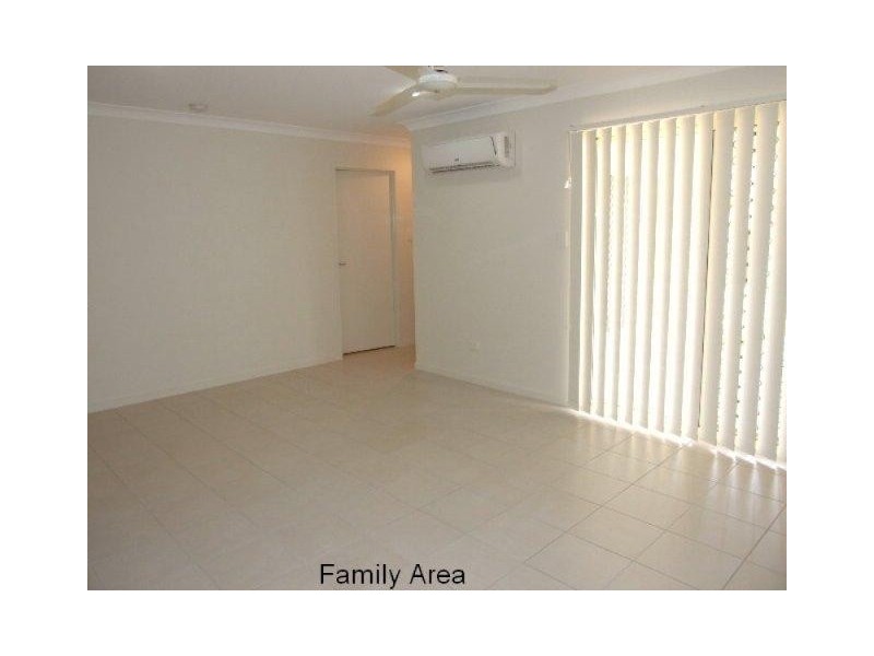 52 Ashmore Close, Marsden QLD 4132