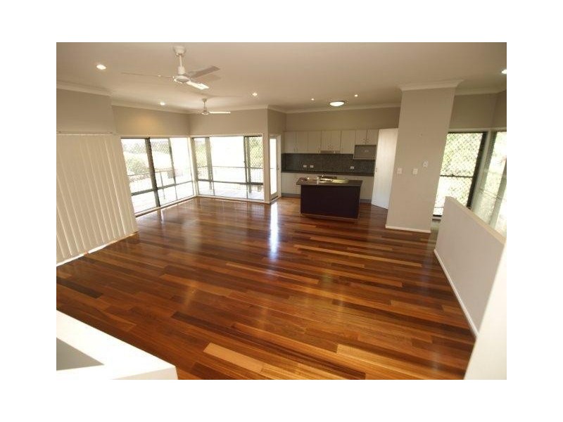 20 Tulipwood Place, Moggill QLD 4070