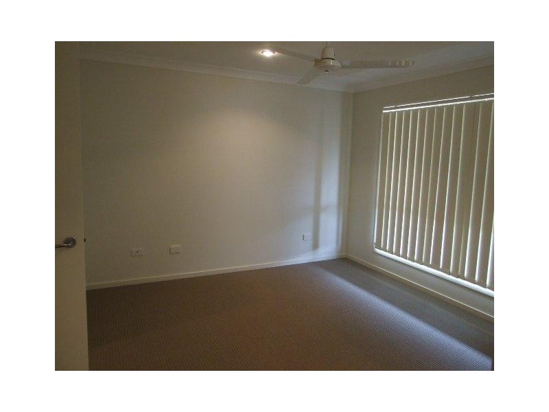 13 Rasmussen Ave, Marsden QLD 4132