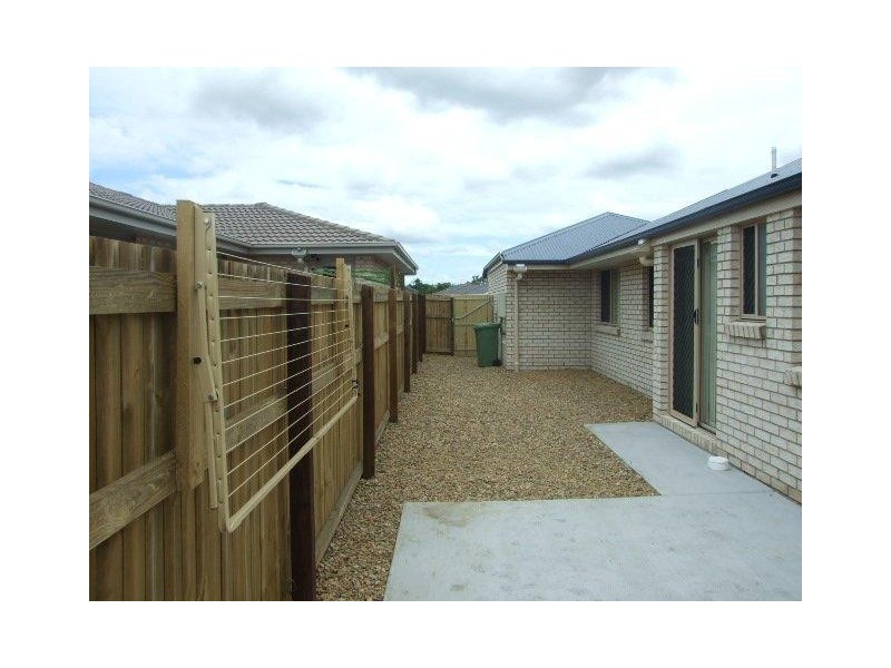 13 Rasmussen Ave, Marsden QLD 4132