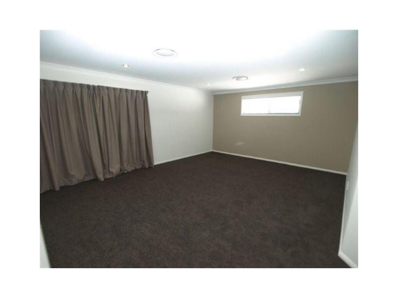 17 Callistemon Street, Heathwood QLD 4110
