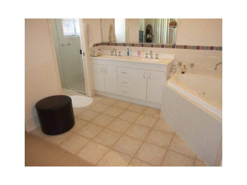 94 Allan Day Drive, Wellington Point QLD 4160