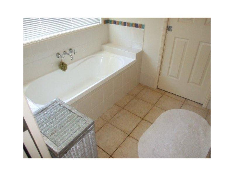 94 Allan Day Drive, Wellington Point QLD 4160
