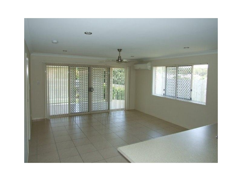 6 Wakeham street, Kallangur QLD 4503