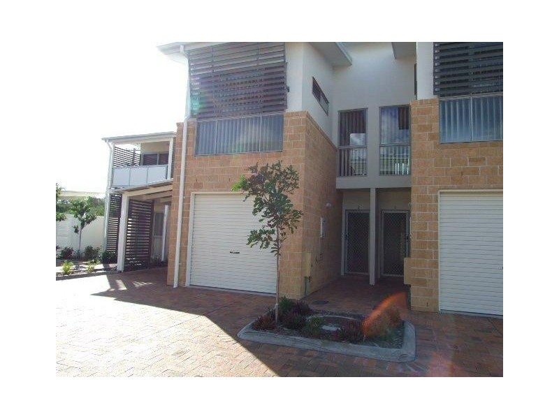 2/1-5 Anthony Street, Kingston QLD 4114