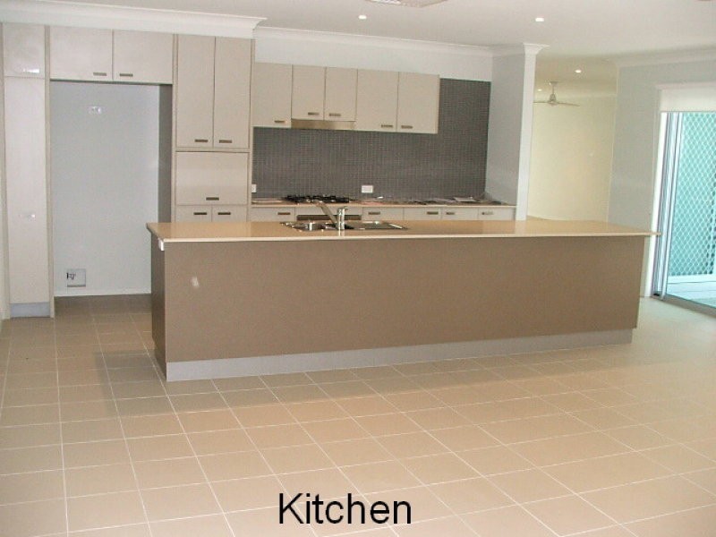 48 Village Cct, Murarrie QLD 4172