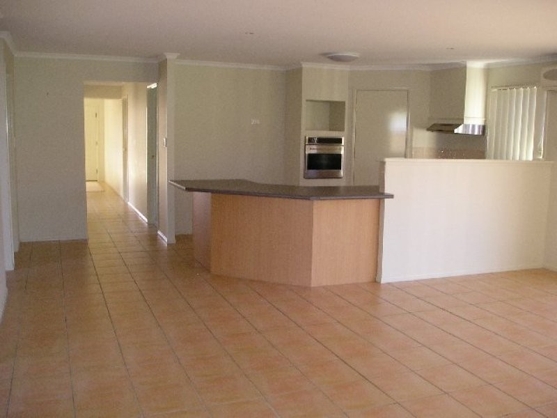 14 Heathcote Avenue, North Lakes QLD 4509