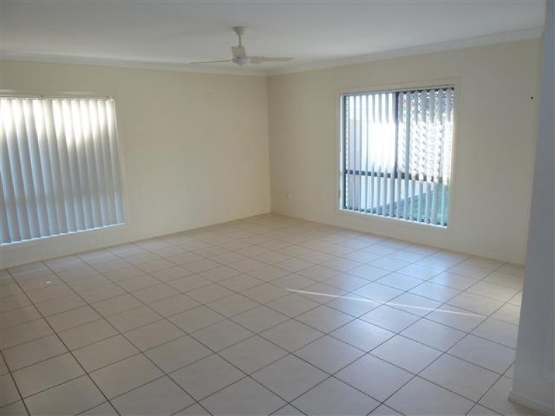 11 St Clair Court, Redland Bay QLD 4165