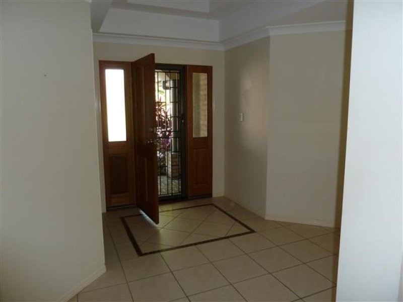 11 St Clair Court, Redland Bay QLD 4165