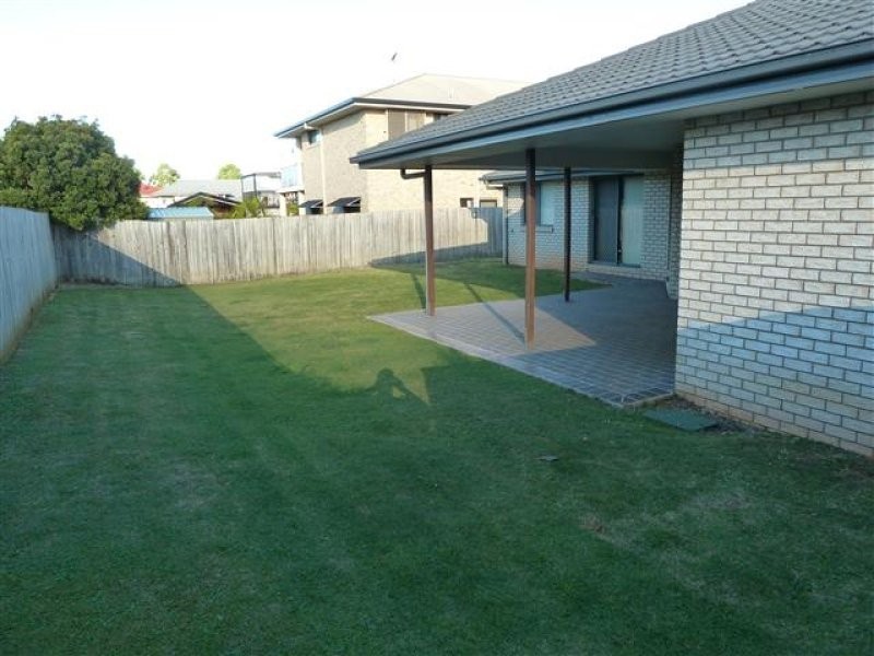 11 St Clair Court, Redland Bay QLD 4165