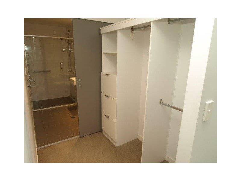 817/43 Hercules Street, Hamilton QLD 4007