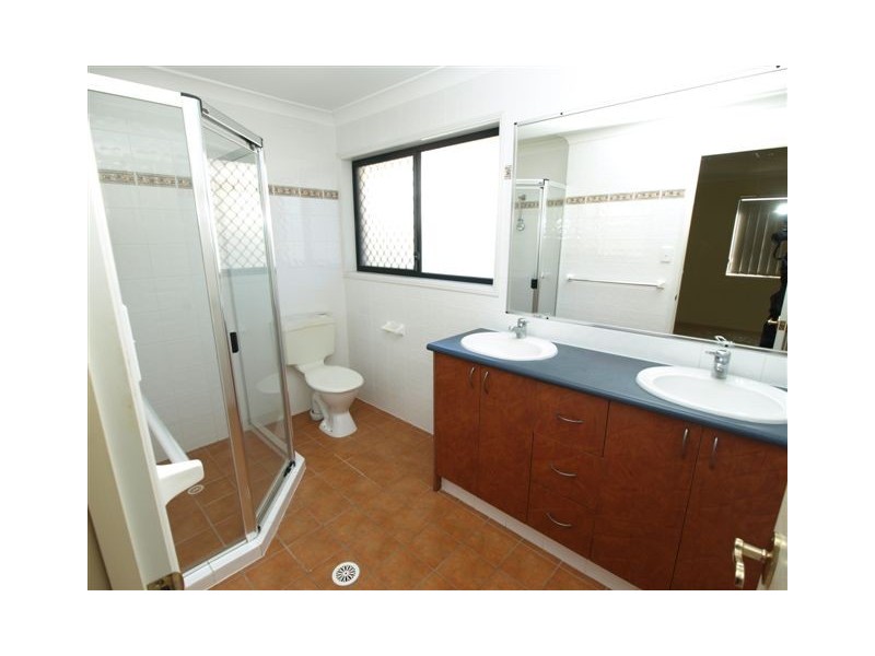 22 Blackhorse Street, Kuraby QLD 4112