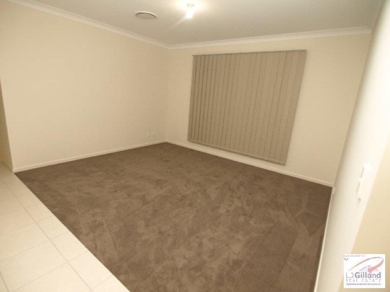 19 Eaton Close, North Lakes QLD 4509