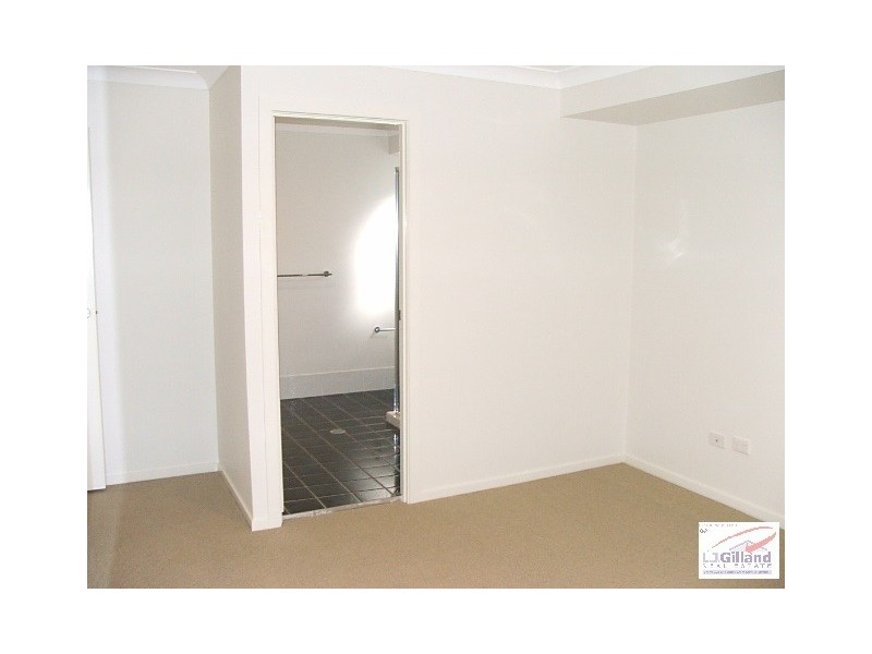 21 Whatmore Place, Manly West QLD 4179