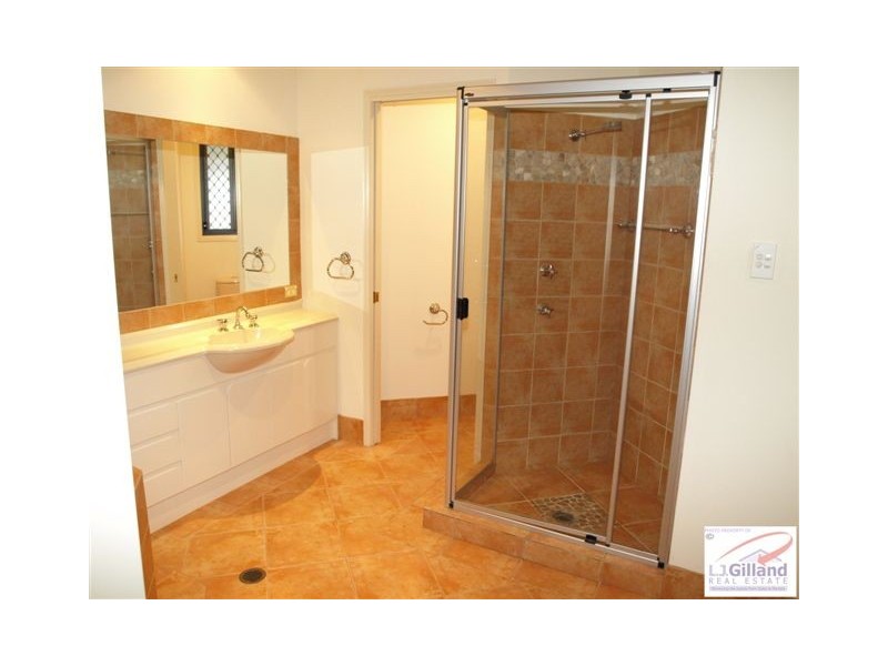 5 Keirnan Street, Redland Bay QLD 4165