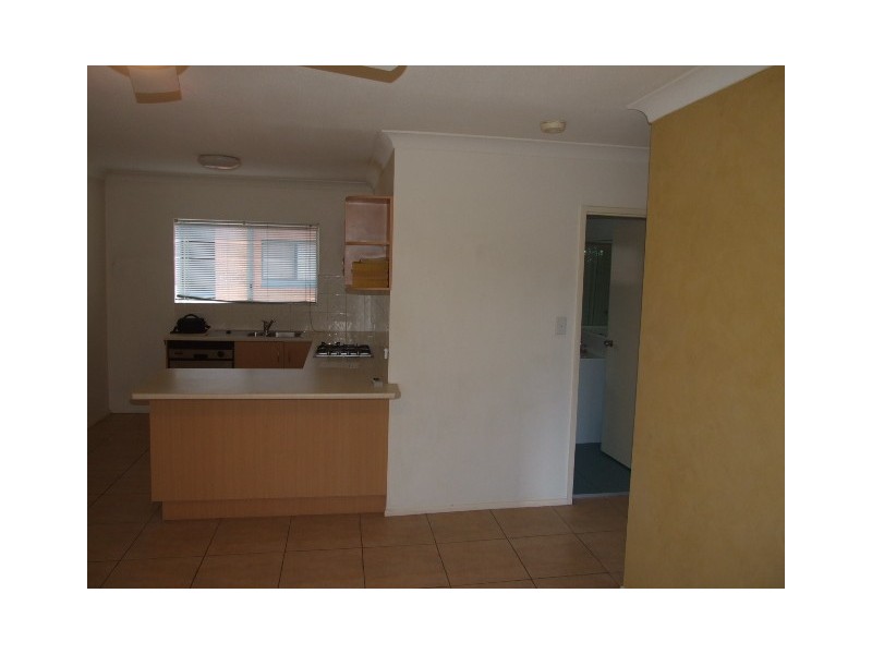 8/6-8 Greenmeadow Road, Mansfield QLD 4122