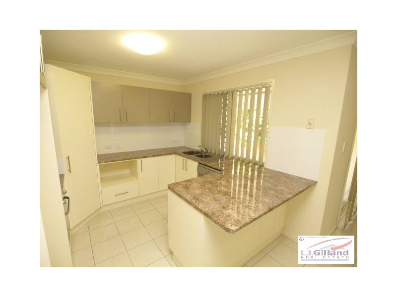 2/6 Oakmoss Street, Springfield Lakes QLD 4300