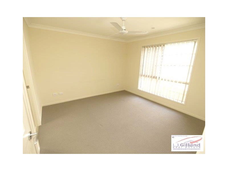 2/6 Oakmoss Street, Springfield Lakes QLD 4300