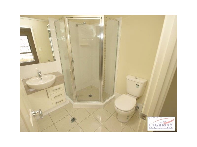 2/6 Oakmoss Street, Springfield Lakes QLD 4300