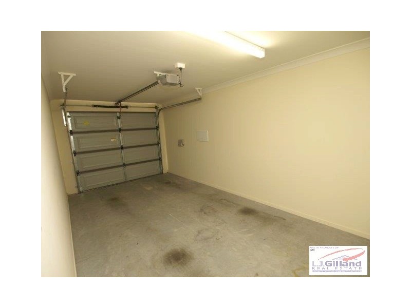 2/6 Oakmoss Street, Springfield Lakes QLD 4300