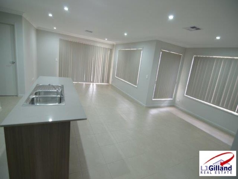 32 Matthew Court, Griffin QLD 4503