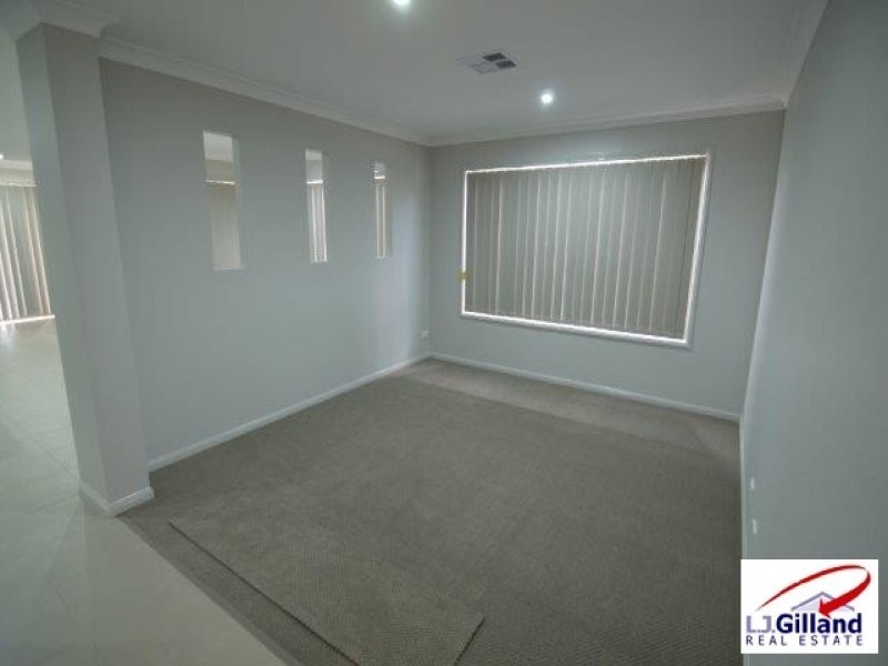 32 Matthew Court, Griffin QLD 4503