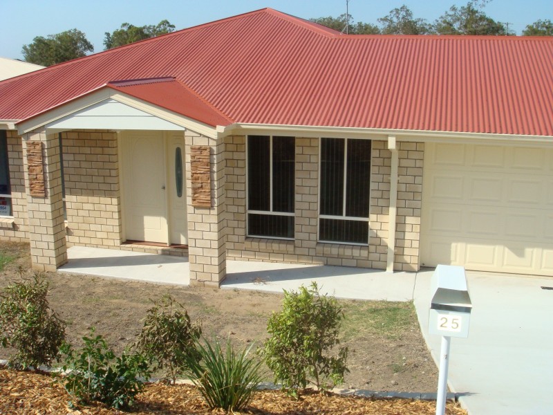 Blackstone QLD 4304