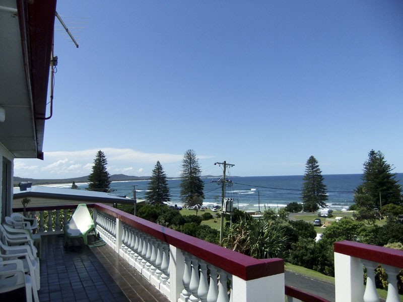 Brooms Head NSW 2463