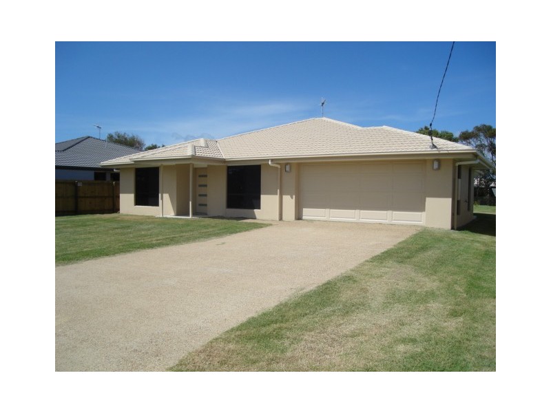 62 Shelley Street, Burnett Heads QLD 4670