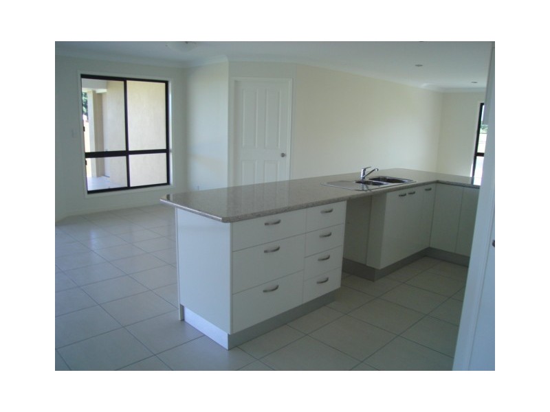 62 Shelley Street, Burnett Heads QLD 4670
