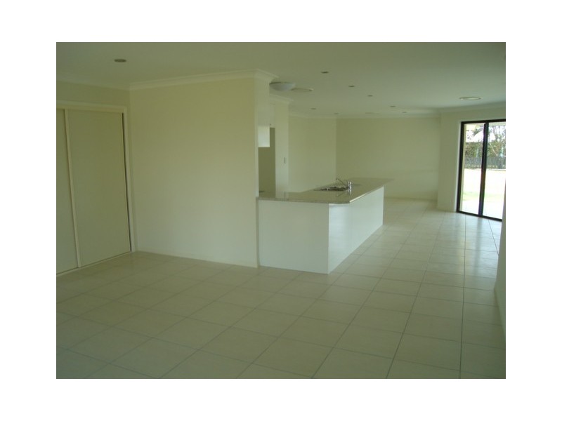62 Shelley Street, Burnett Heads QLD 4670