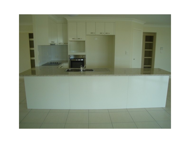 62 Shelley Street, Burnett Heads QLD 4670