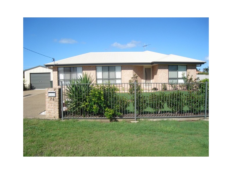 16 Ocean Street, Burnett Heads QLD 4670