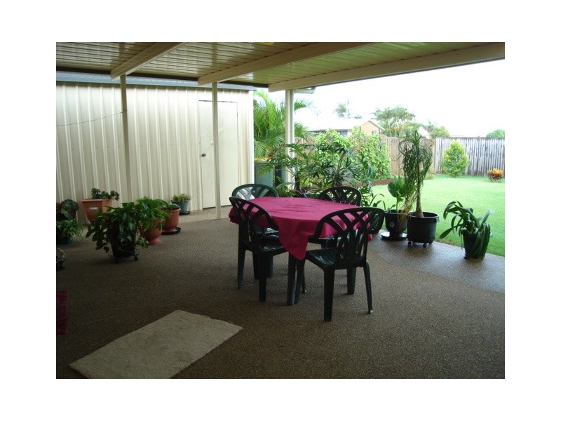 16 Ocean Street, Burnett Heads QLD 4670