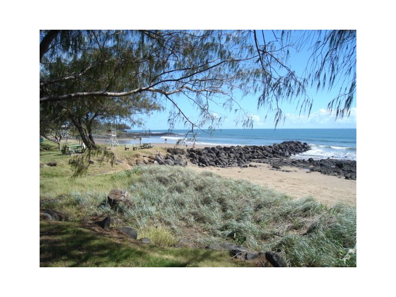 16 Ocean Street, Burnett Heads QLD 4670