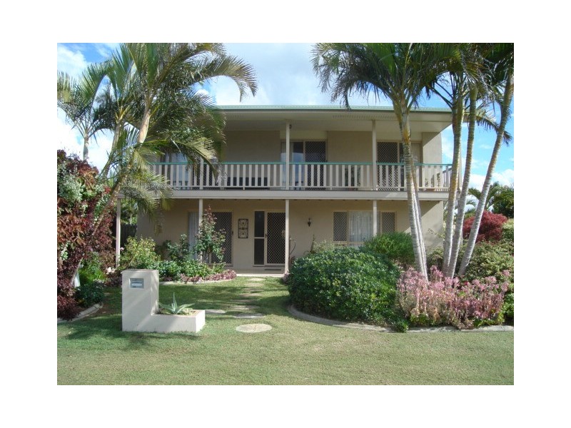 38 Neilson Avenue, Burnett Heads QLD 4670