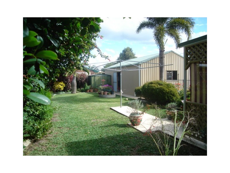 38 Neilson Avenue, Burnett Heads QLD 4670