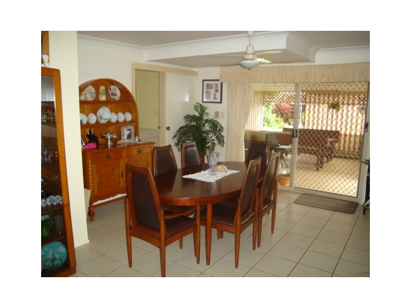 38 Neilson Avenue, Burnett Heads QLD 4670