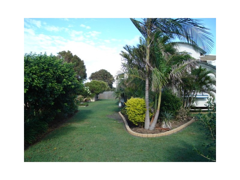 19 Campbell St, Burnett Heads QLD 4670