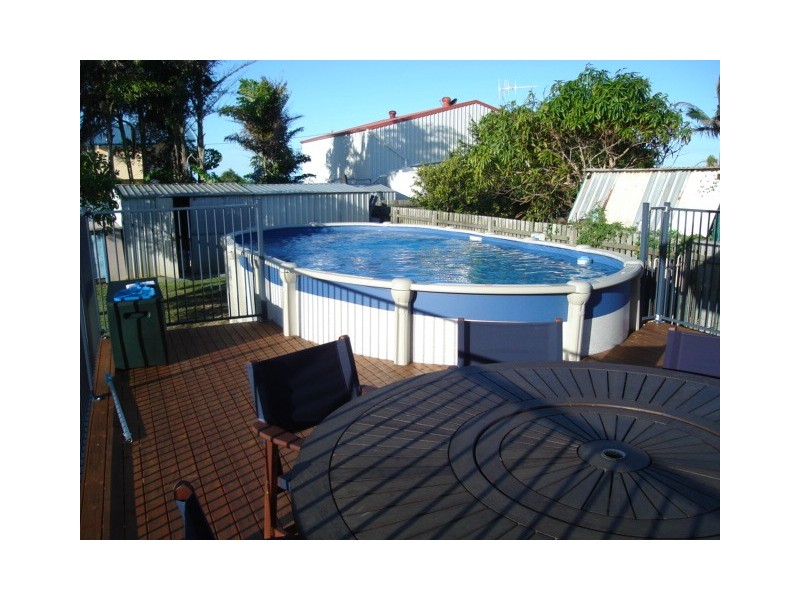 57 Nielson Avenue, Burnett Heads QLD 4670